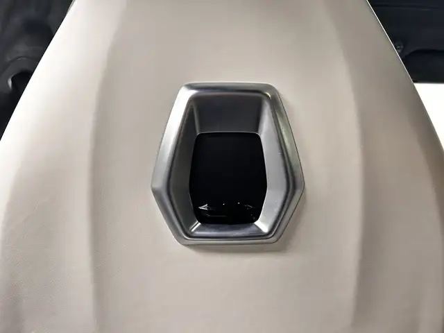 BMW X6 M view 18