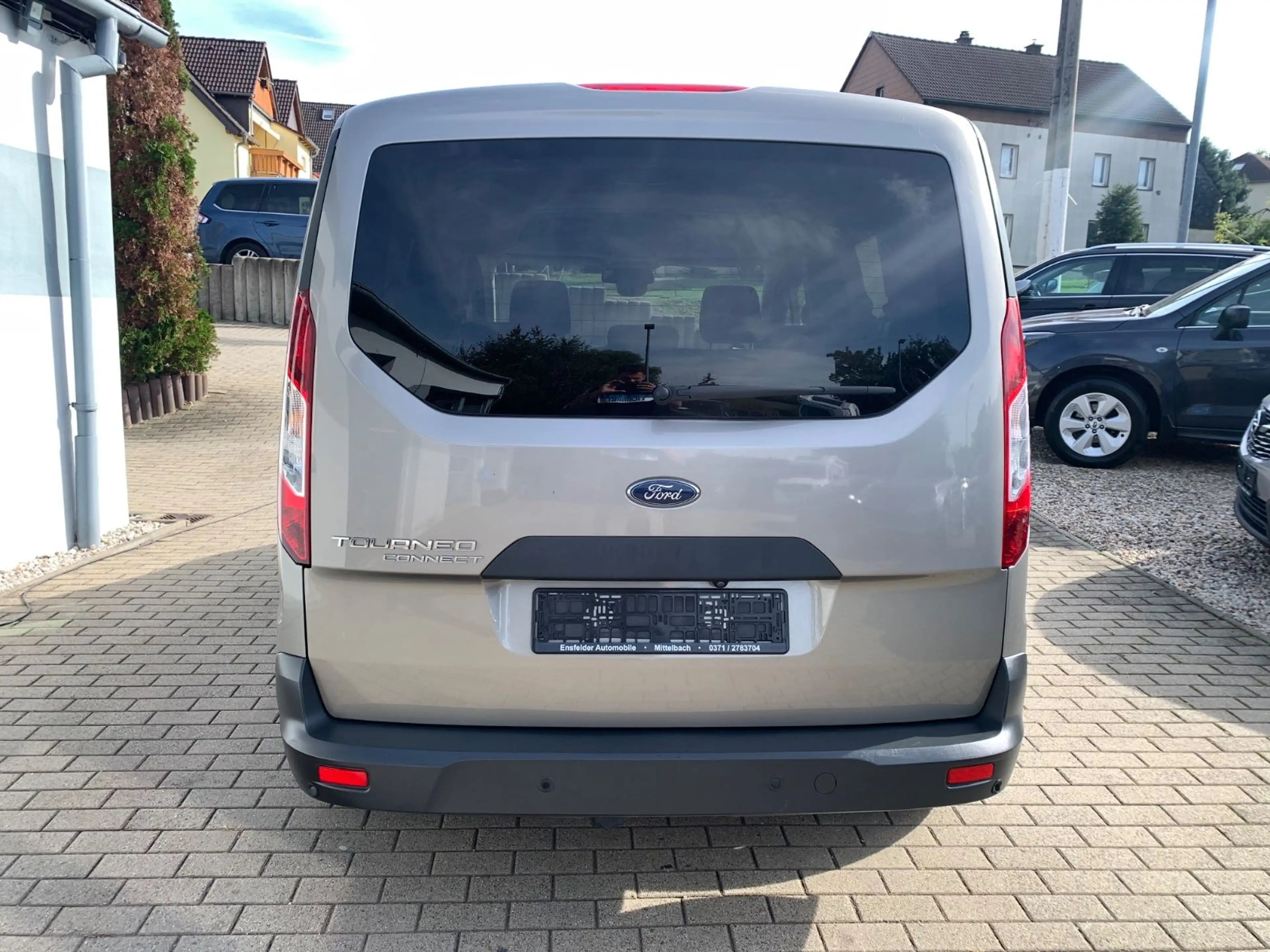 Ford Tourneo Connect Trend 1,5 TDCi Aut AHK Temp Shzg — photo 5