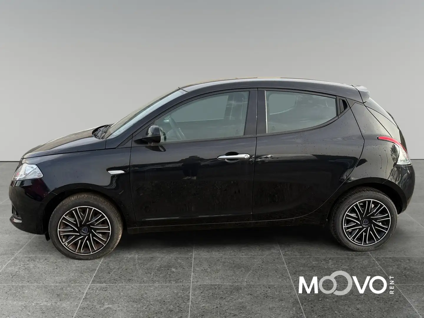Lancia Ypsilon Ypsilon III 2021 1.0 firefly hybrid Silver Plus s Schwarz - 2