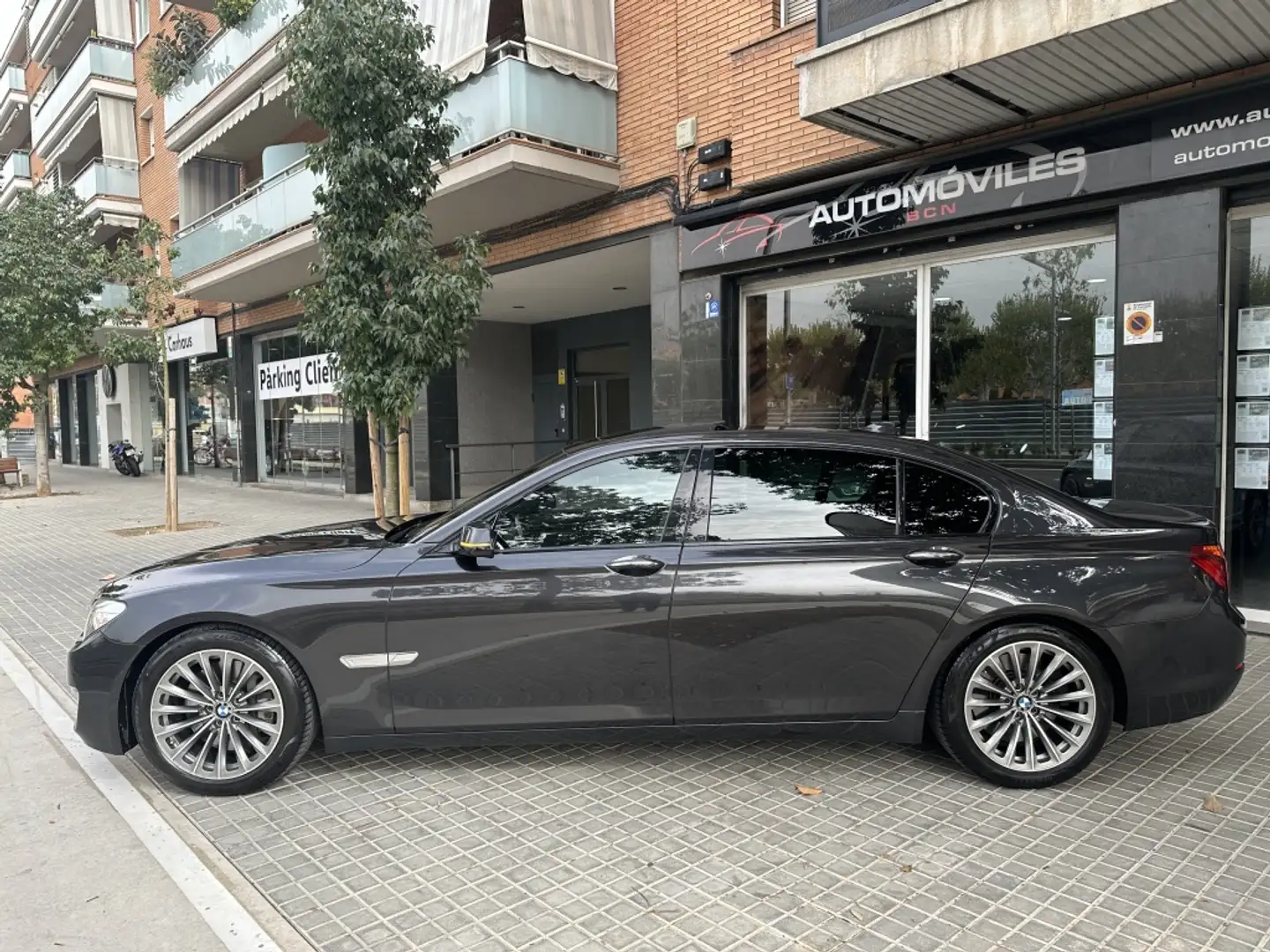 BMW 750 750LA xDrive Bleu - 2