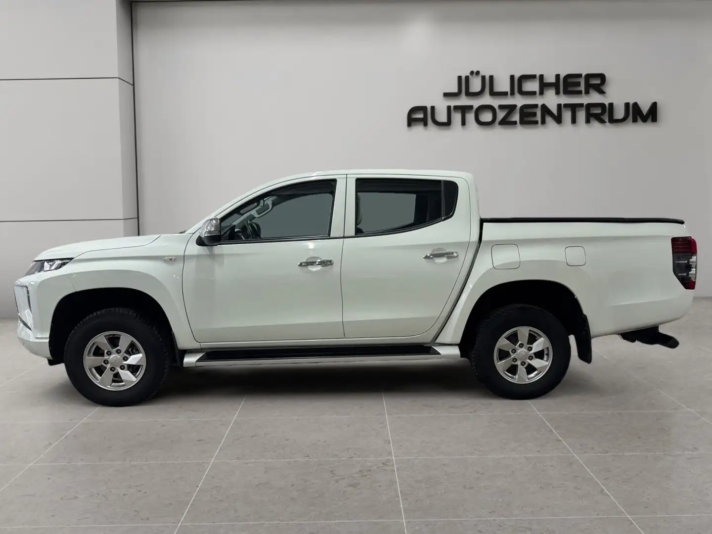 Mitsubishi L200 Doppelkabine 4WD Automatik, Scheckheft Blanco - 2