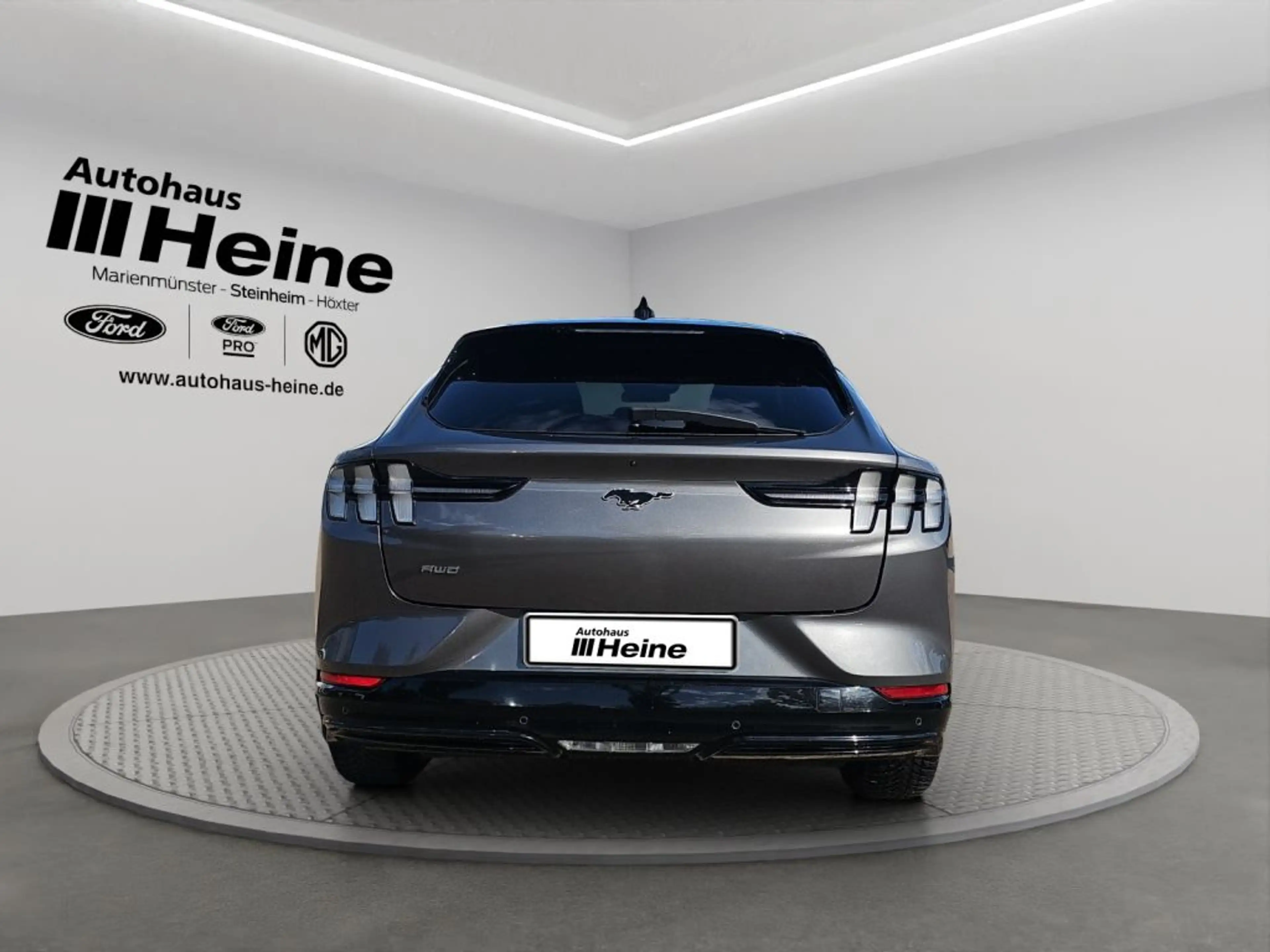 Ford Mustang Mach-E AWD Ext.Range +TECHNO-P. 2+ — photo 4