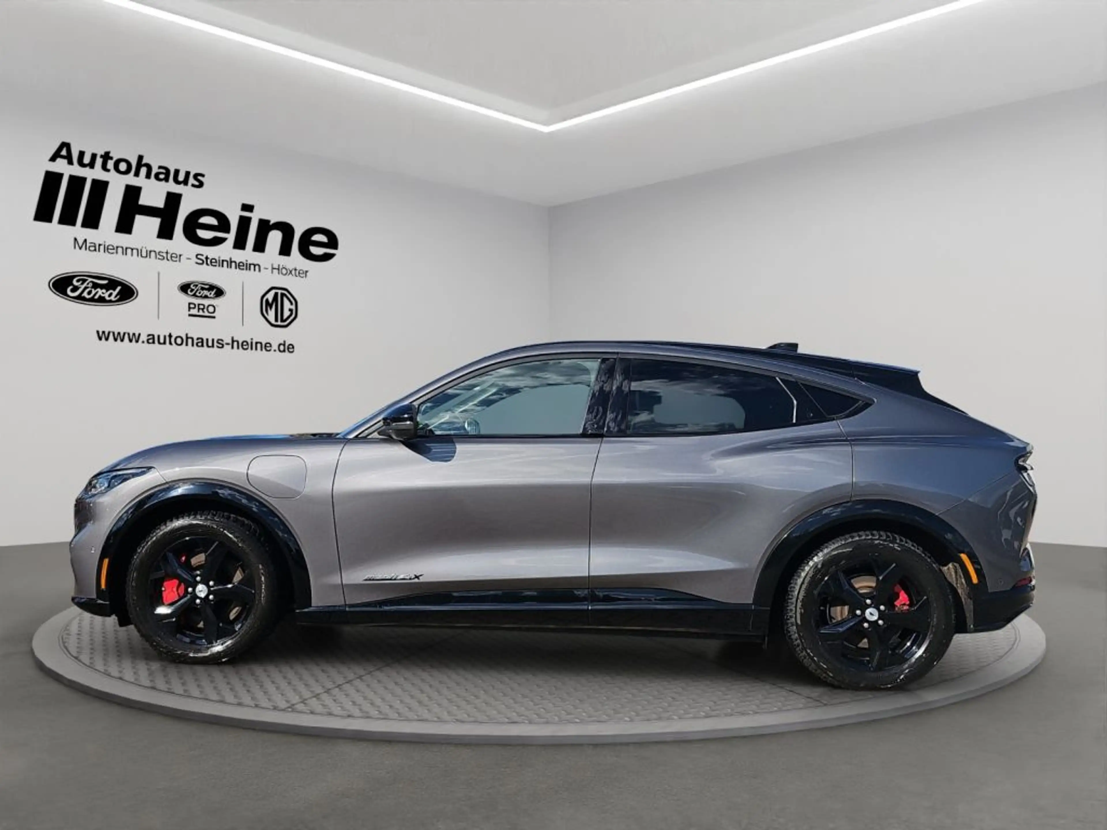 Ford Mustang Mach-E AWD Ext.Range +TECHNO-P. 2+ — photo 2