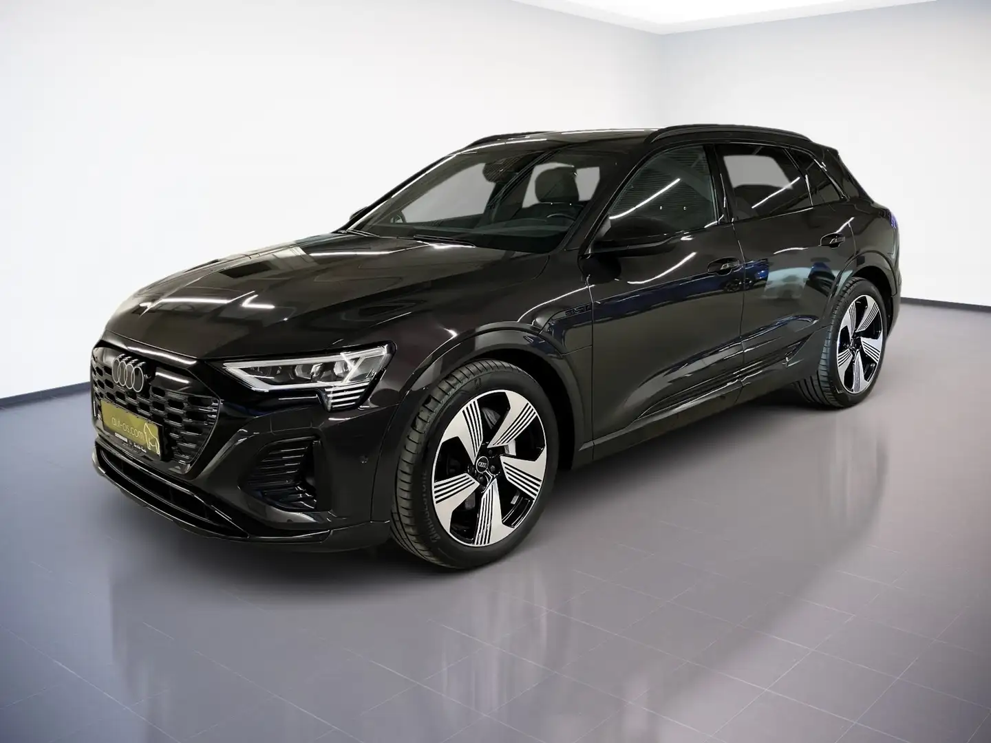 Audi Q8 e-tron S-LINE QUATTRO 50 340PS.MATRIX.NAVI.PANO.AHK.KAMER Hnědá - 2