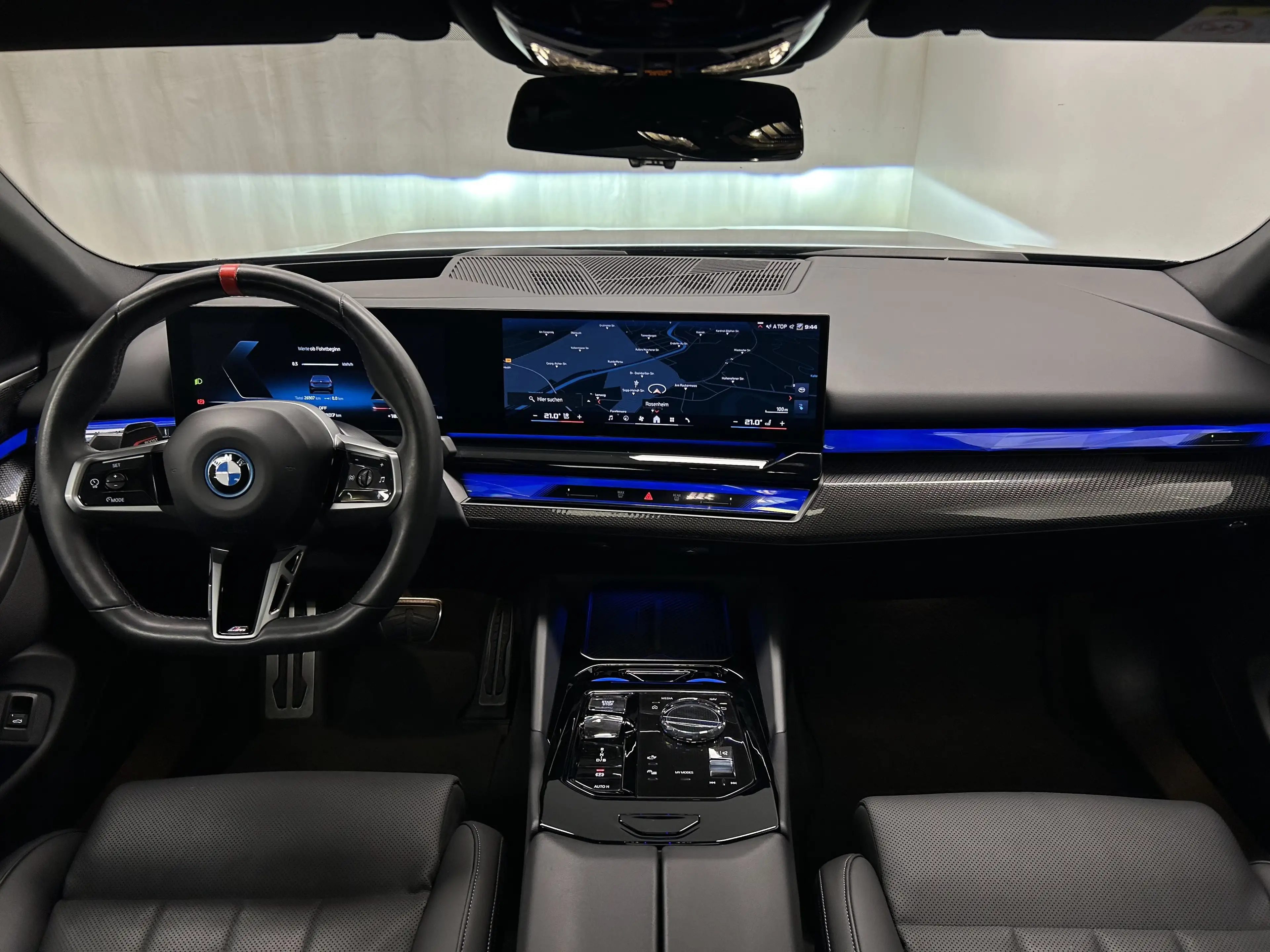 BMW i5 M60 xDrive Limousine — photo 5