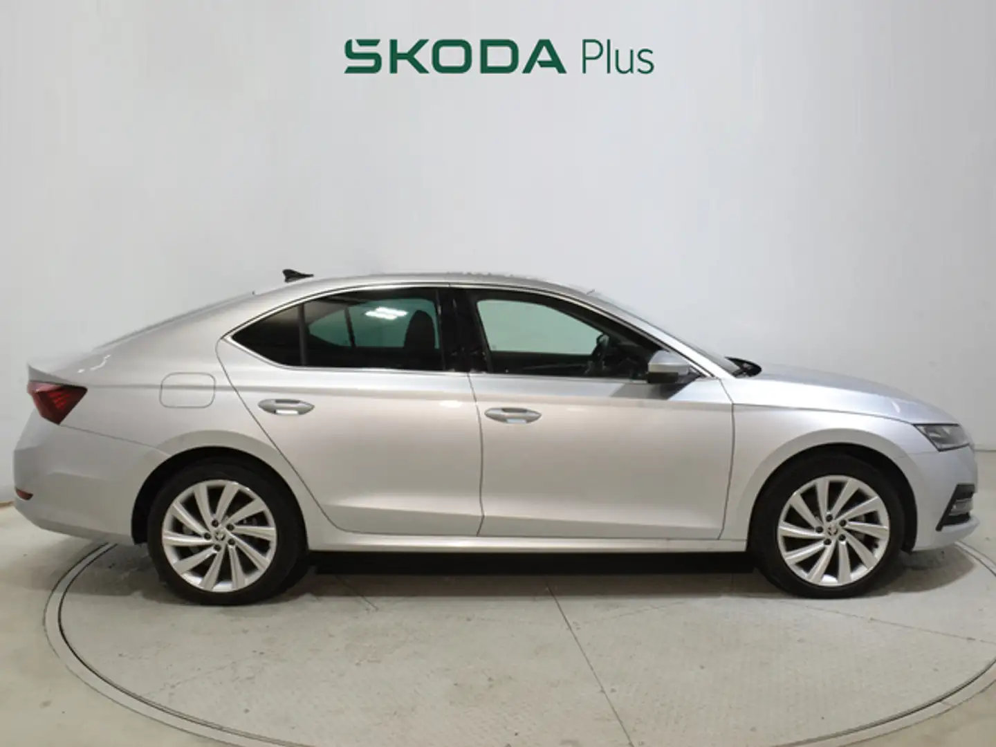 Skoda Octavia 1.4TSI PHEV Style DSG Plateado - 2