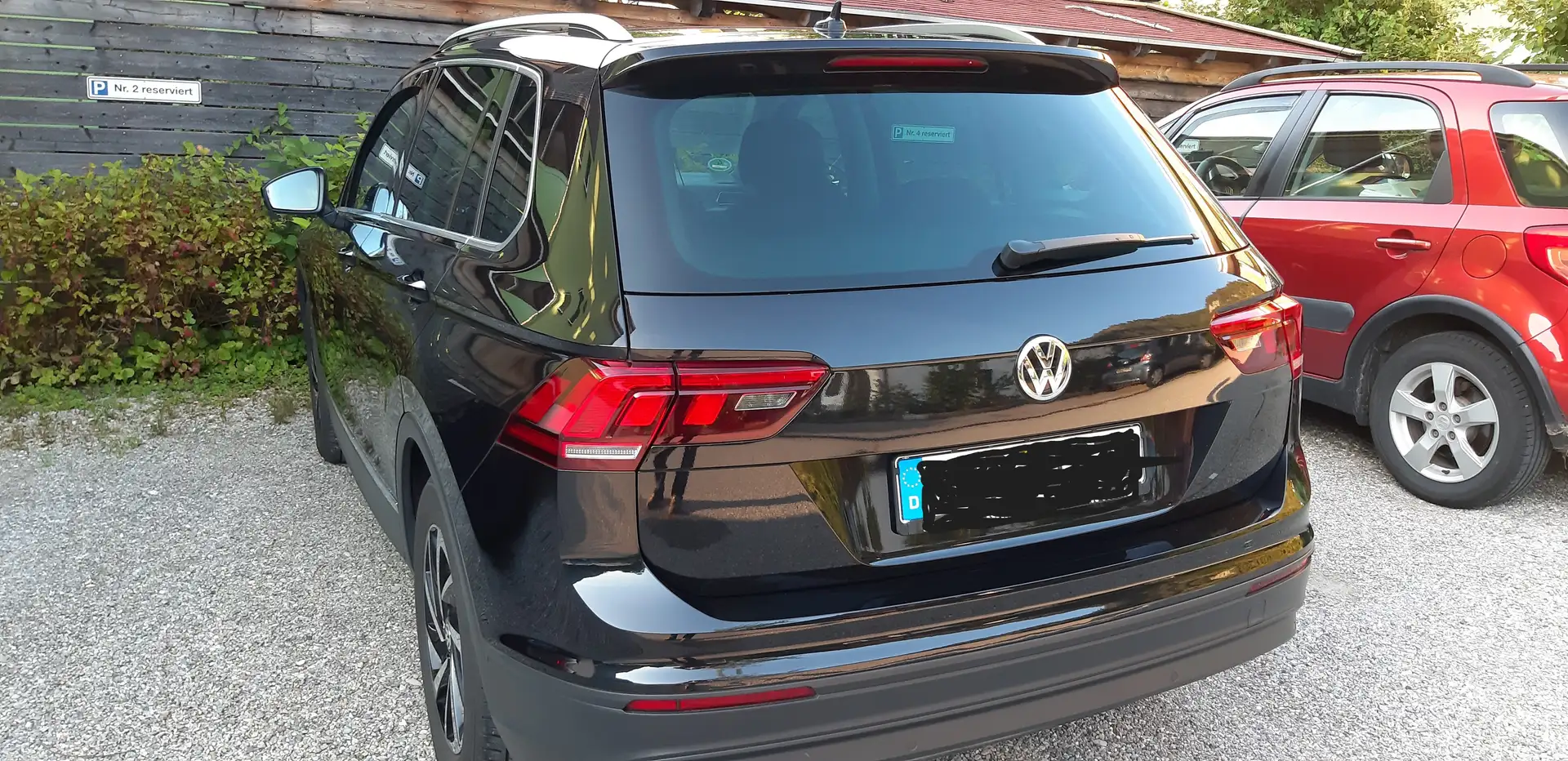 Volkswagen Tiguan Tiguan 1.5 TSI AHK Standheizung Comfortline Schwarz - 2