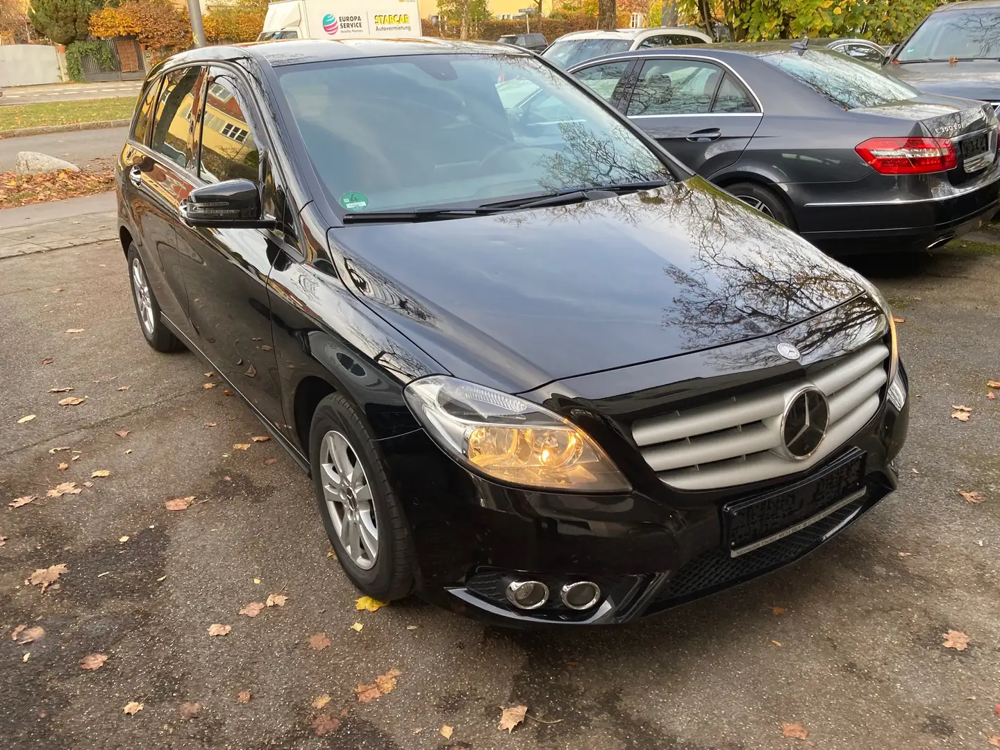 Mercedes-Benz B 180 CDI Sport+Navi/Klima/SHZ/Tempom/Park-Assistent+ Schwarz - 2