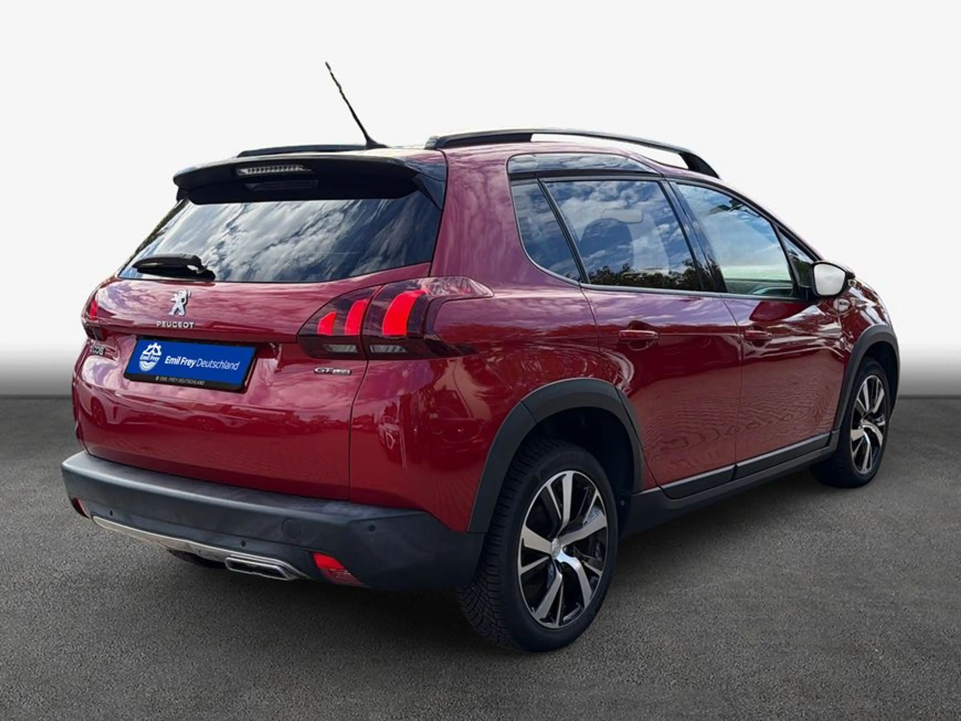 Peugeot 2008 BlueHDi 120 EAT6 Black Edition — photo 2