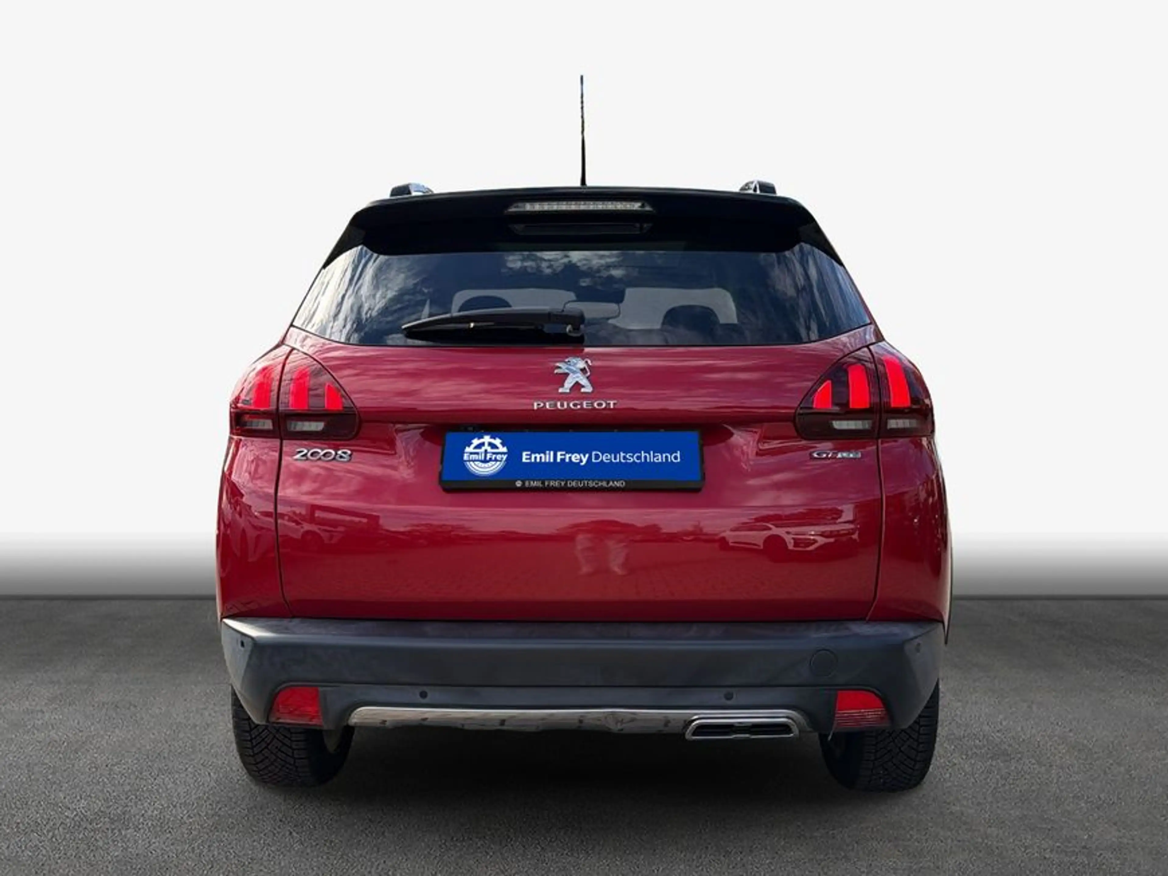 Peugeot 2008 BlueHDi 120 EAT6 Black Edition — photo 5