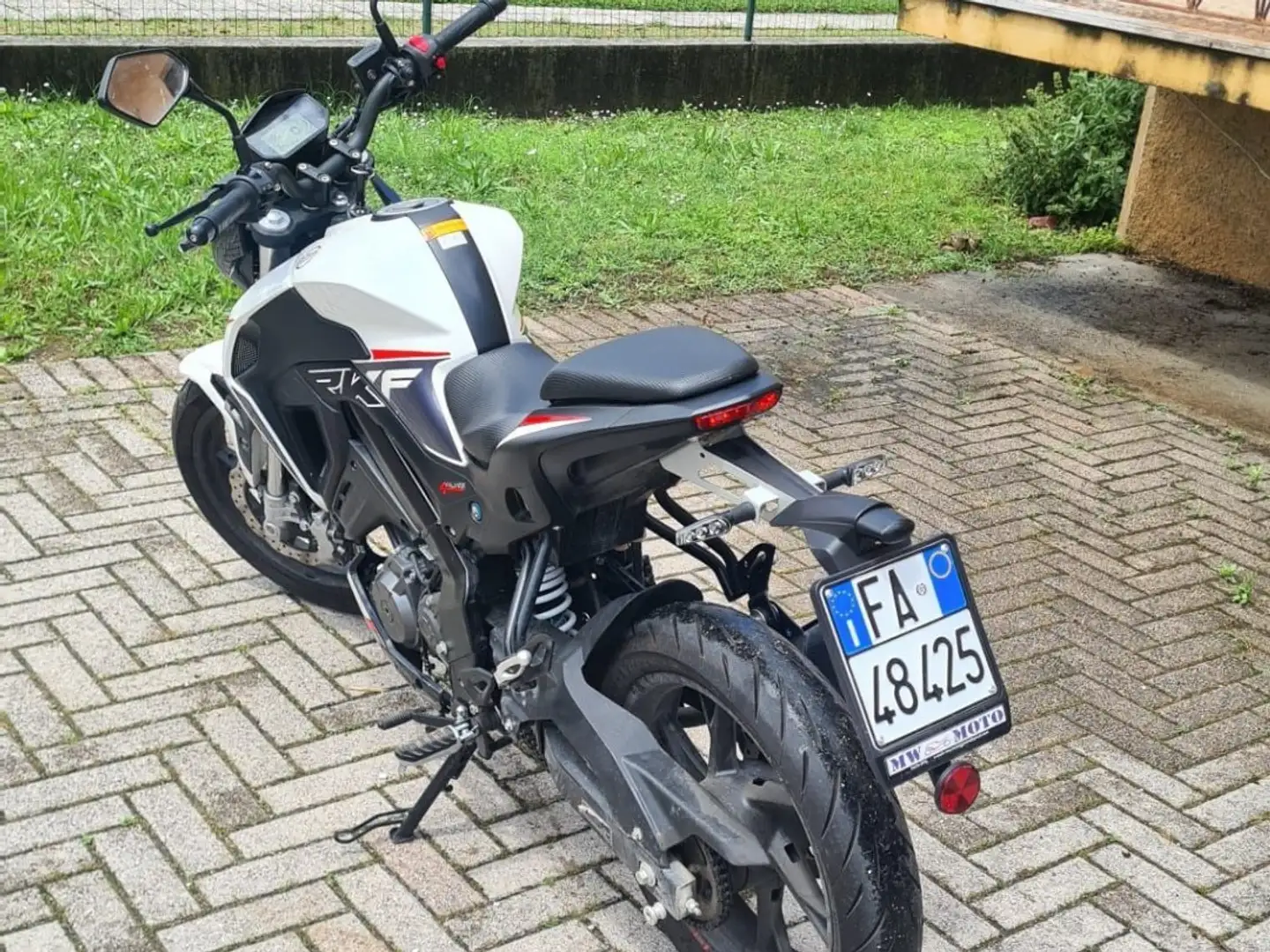 Keeway RKF 125 Bianco - 1