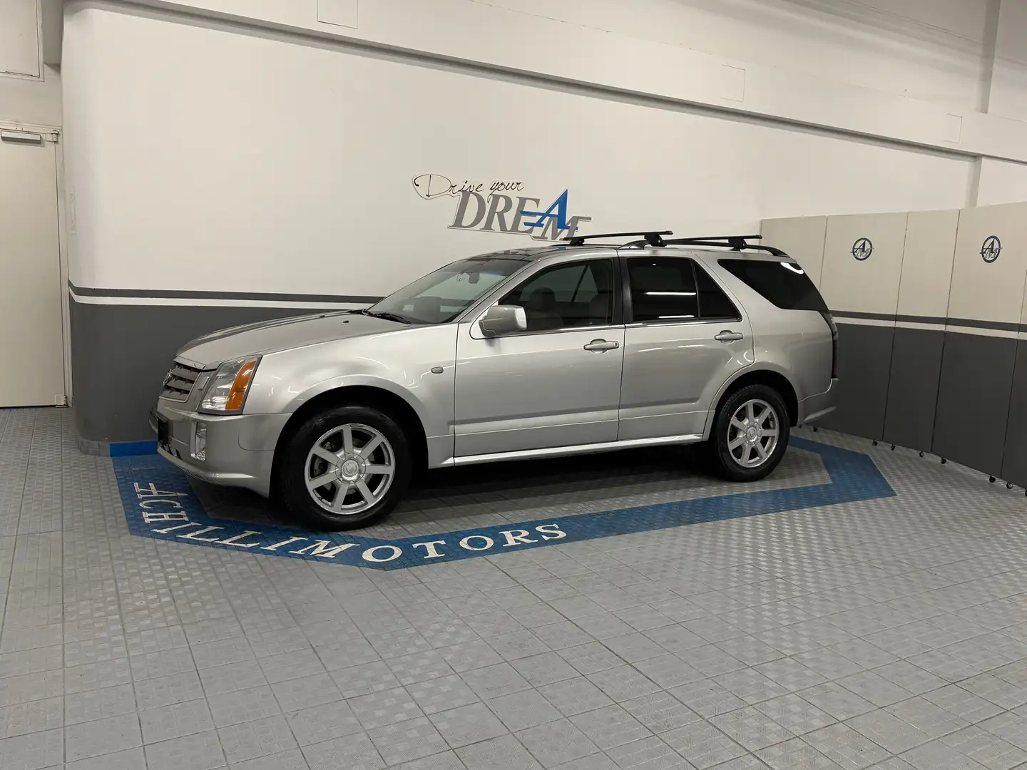 Cadillac SRX 4.6 V8 aut. AWD Sport Luxury 7p. *Northstar 325cv* Argintiu - 1