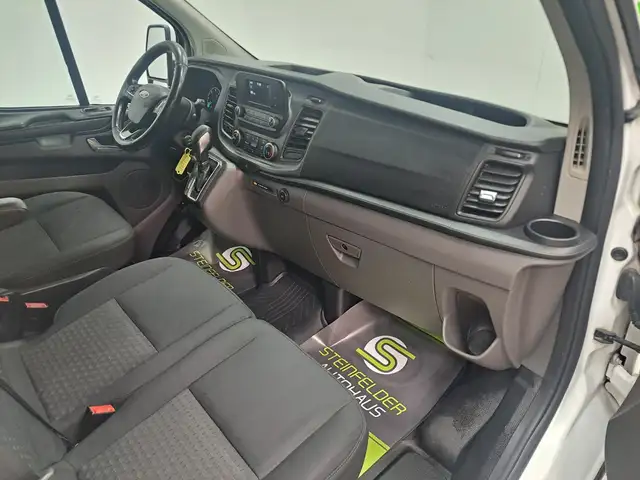 Ford Transit Custom view 10