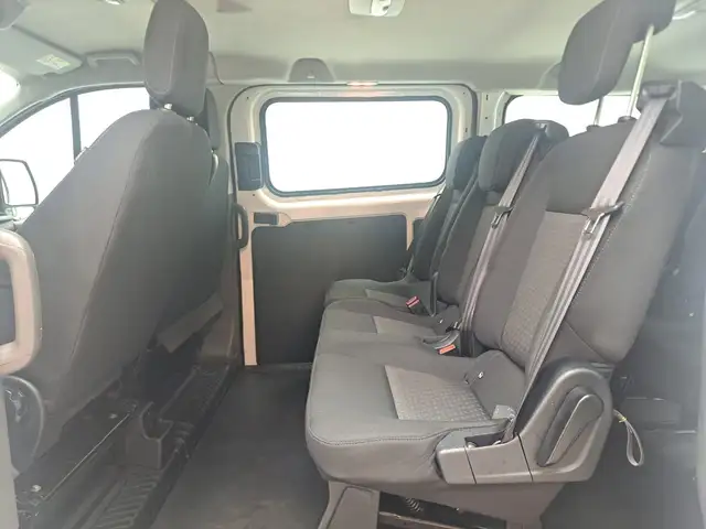 Ford Transit Custom view 13