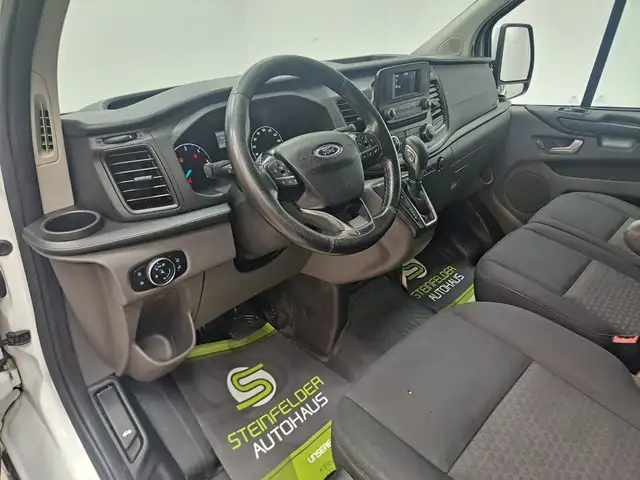 Ford Transit Custom view 9