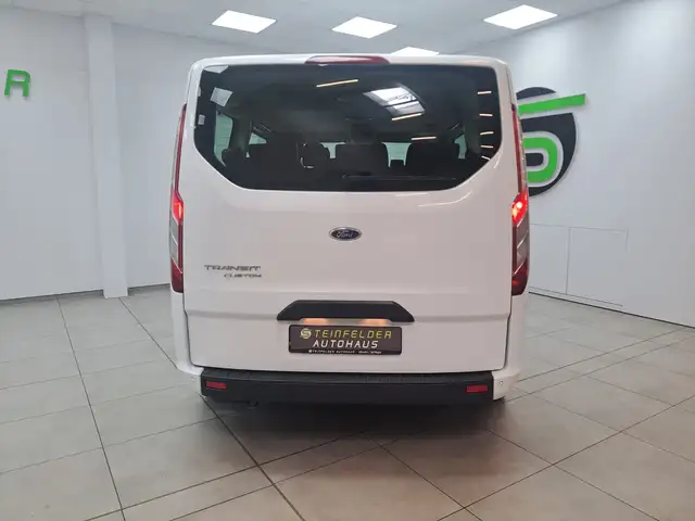 Ford Transit Custom view 6