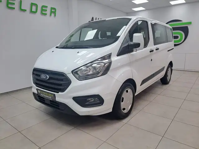 Ford Transit Custom view 3