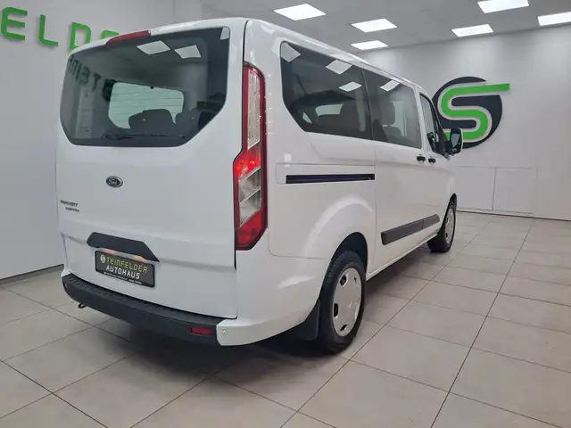 Ford Transit Custom view 7
