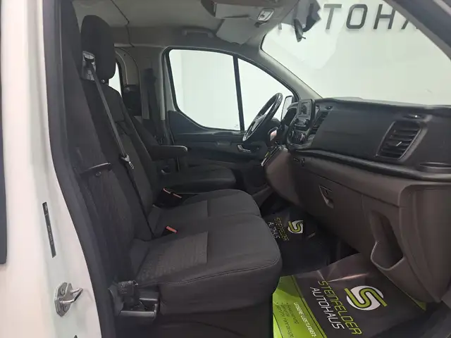 Ford Transit Custom view 12