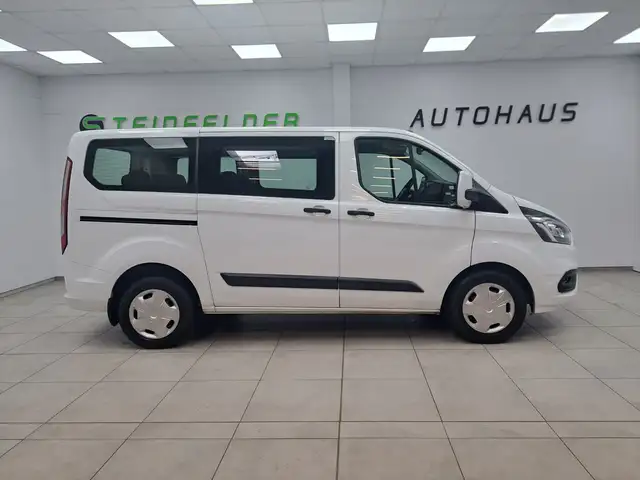 Ford Transit Custom view 4