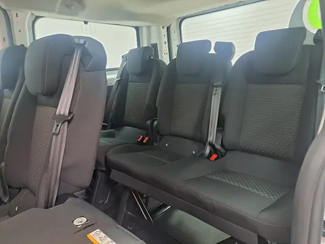 Ford Transit Custom view 15