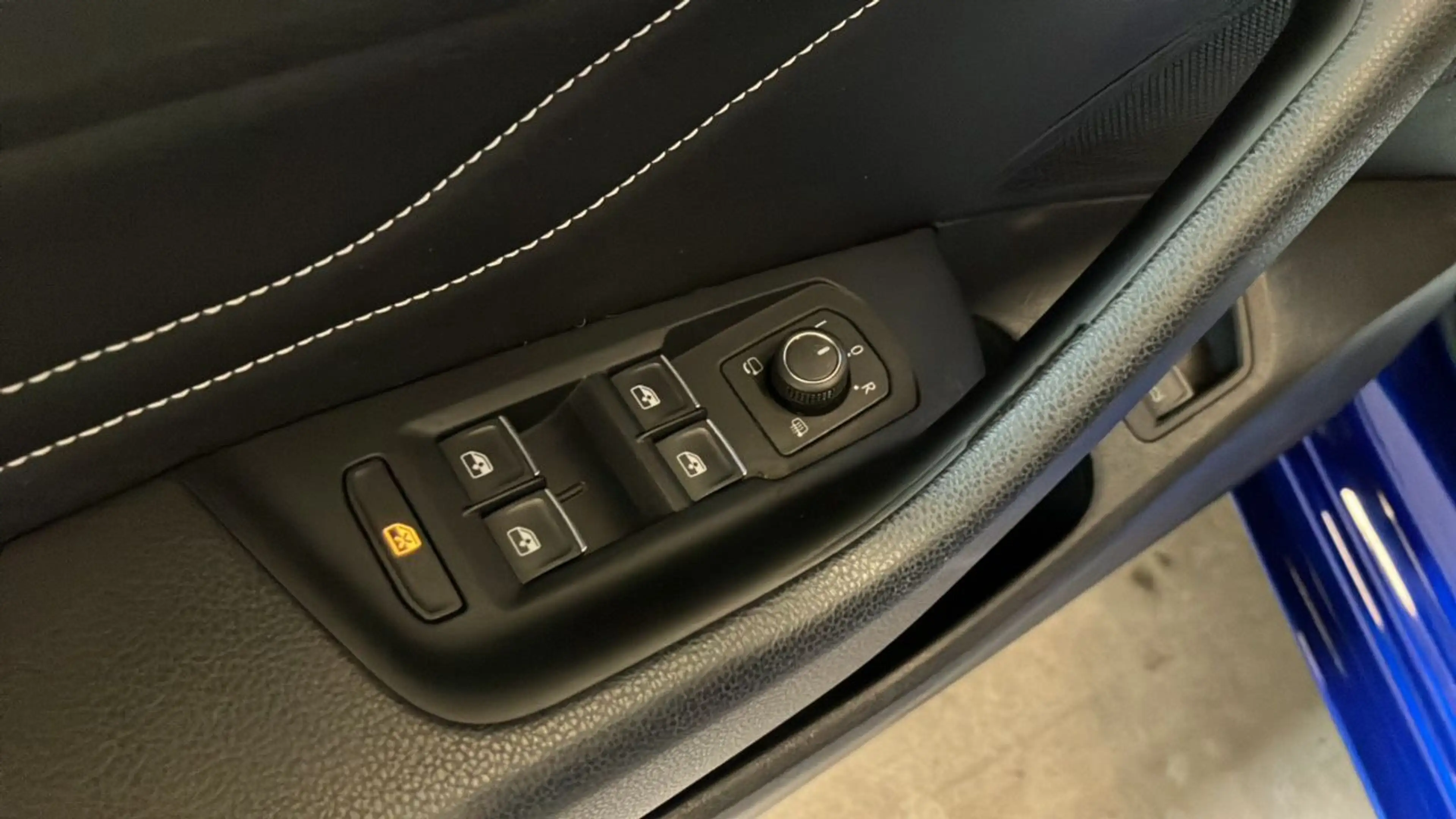 Volkswagen Arteon 1.4 TSI eHybrid R-Line LED*Leder*AHK*SKY*ACC*NAVI — photo 15