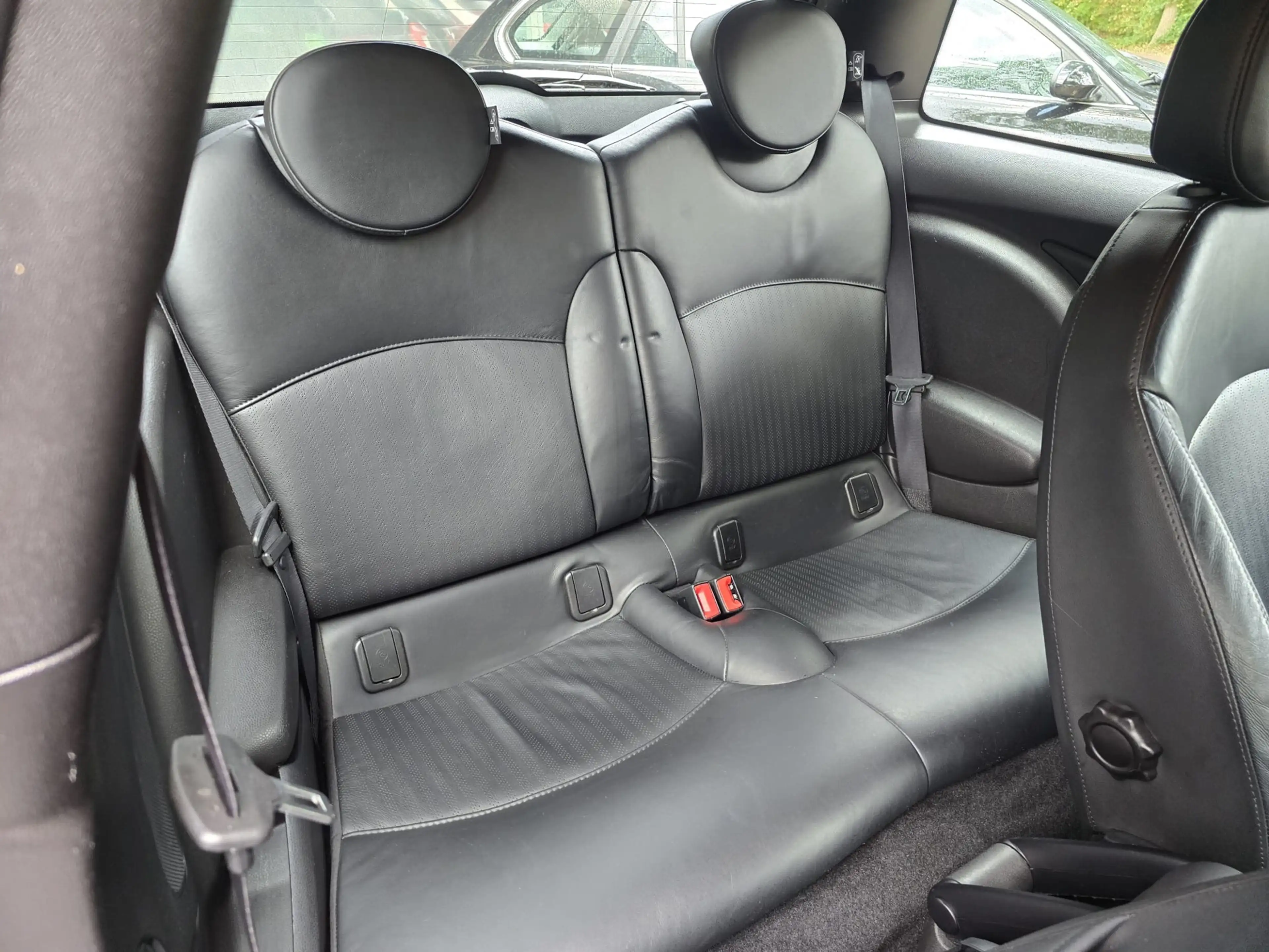 MINI Cooper 3-Deurs 1.6 10 Years II AUTOMAAT | 3/6 OF 12 MND G — photo 17