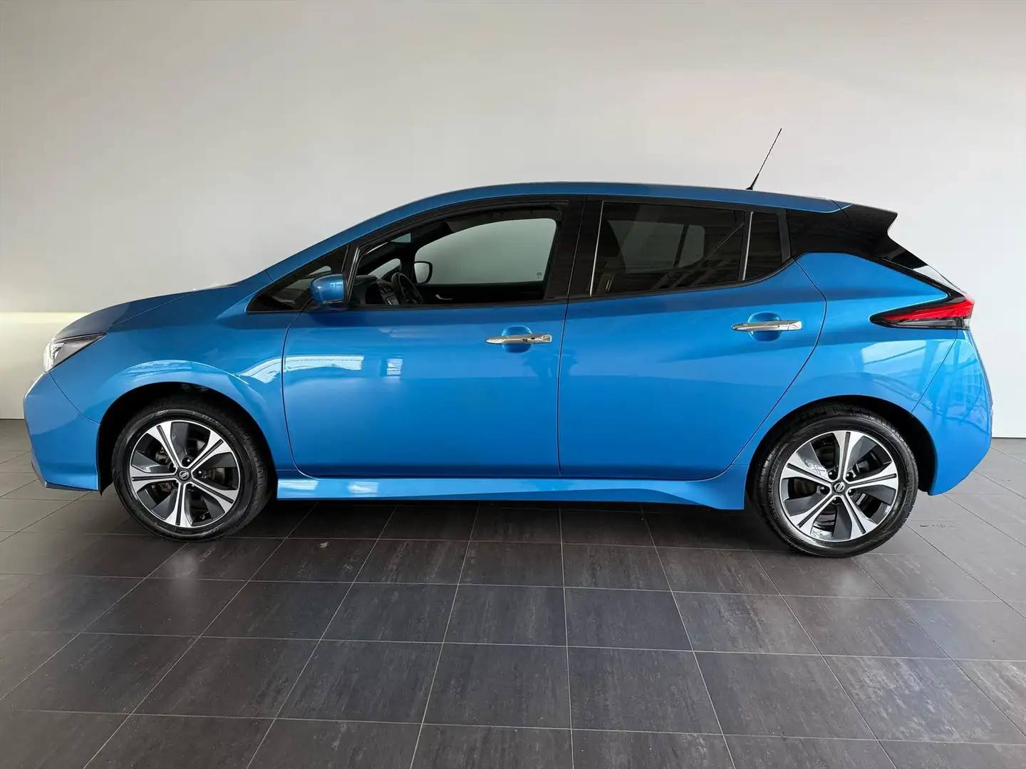 Nissan Leaf Electric e+ 62kWh N-Connecta Koopaccu Blauw - 2