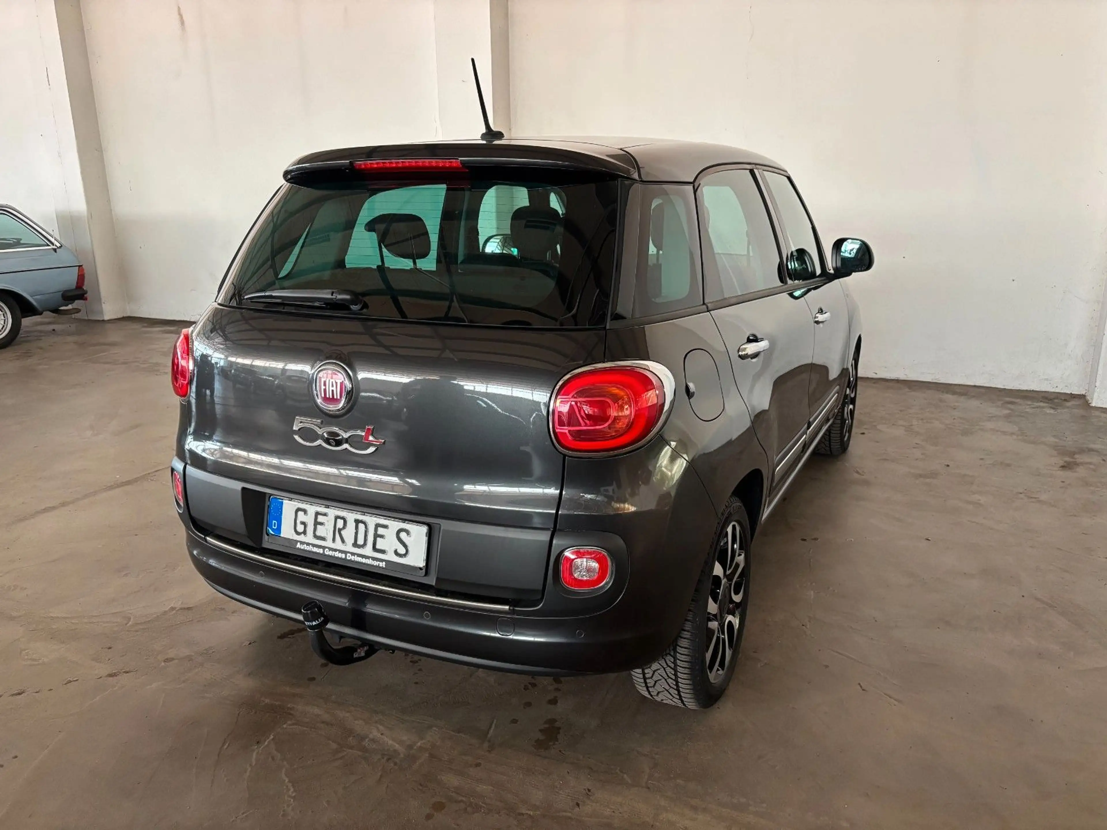 Fiat 500L Lounge — photo 9