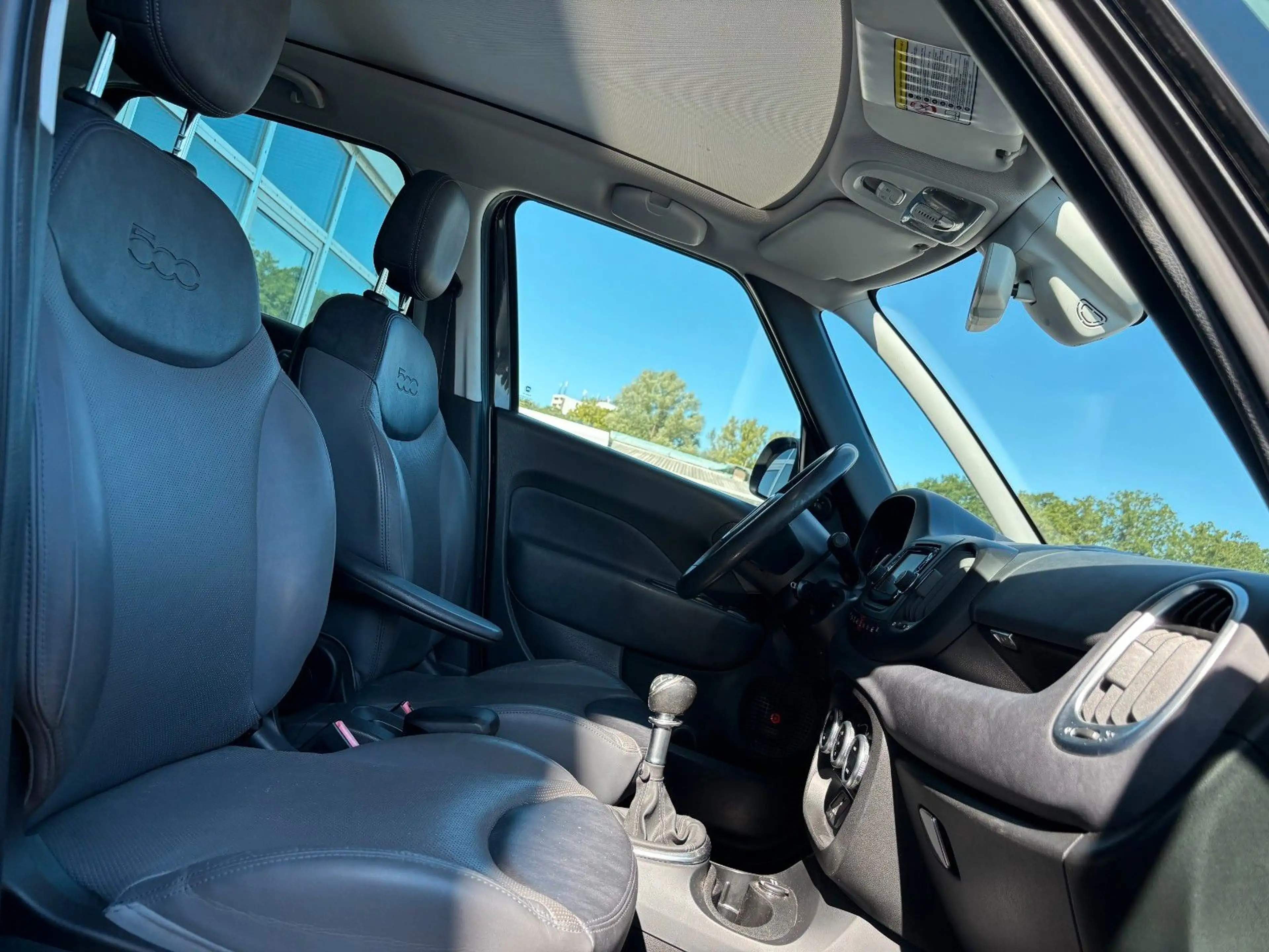 Fiat 500L Lounge — photo 15