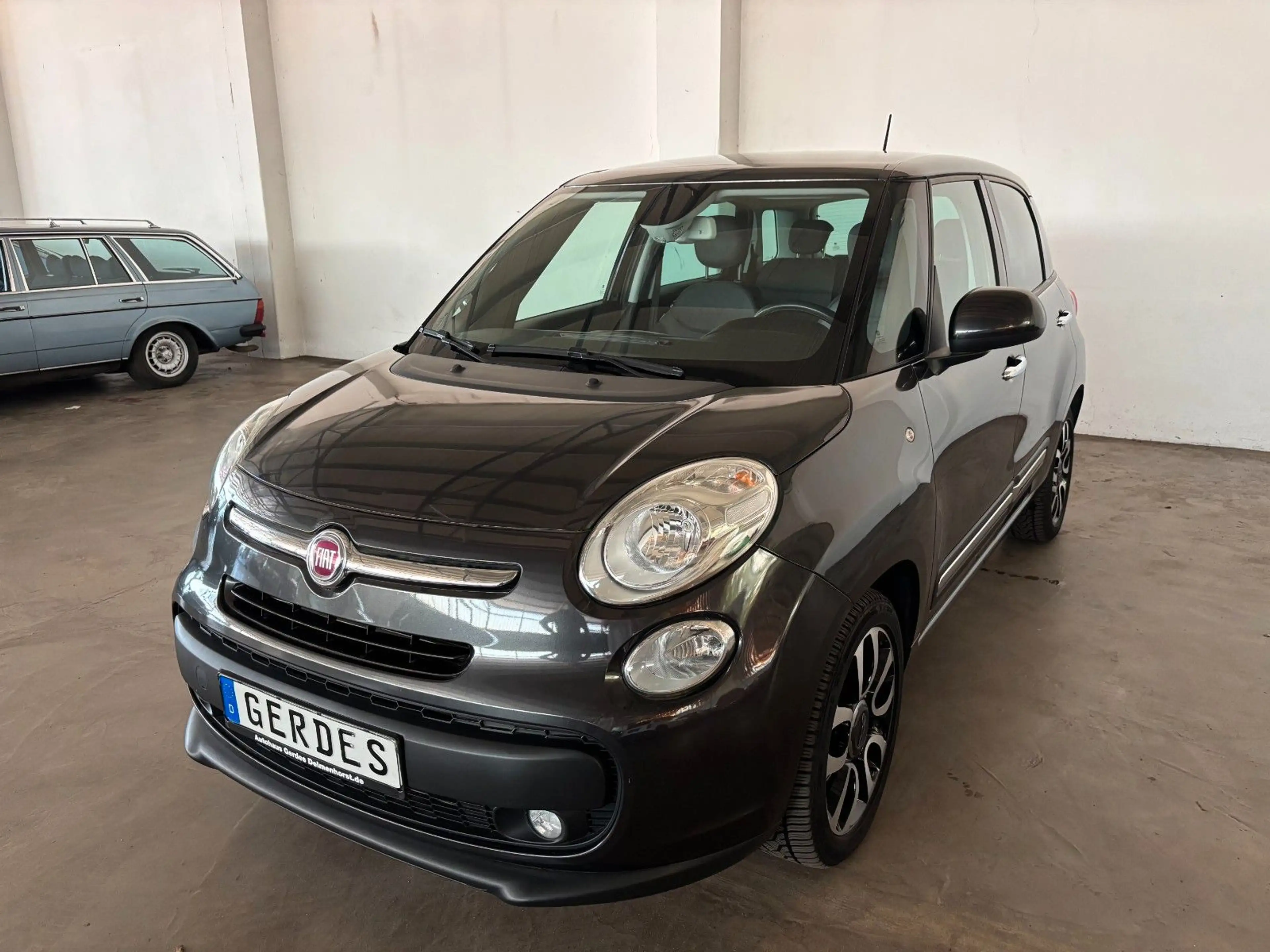 Fiat 500L Lounge — photo 2