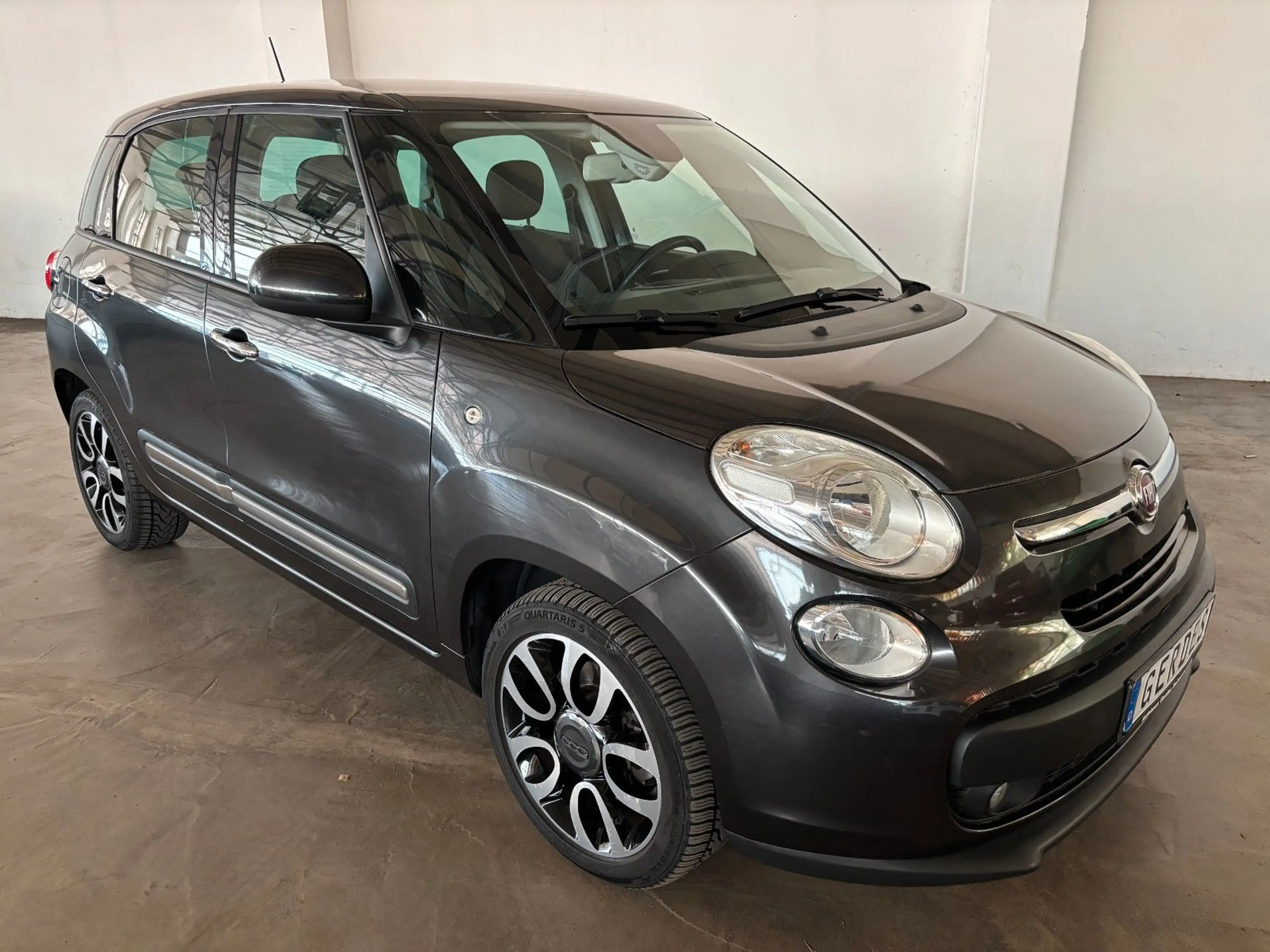 Fiat 500L Lounge — photo 7