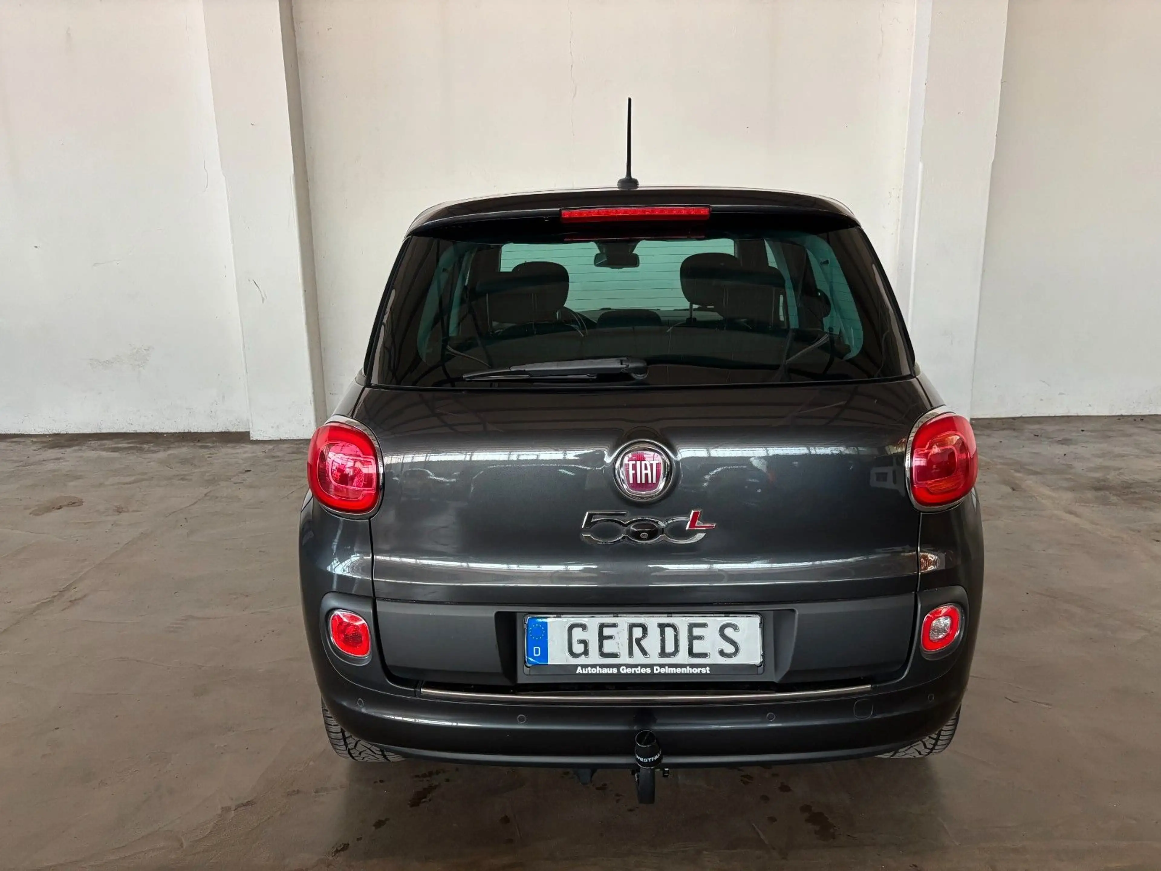 Fiat 500L Lounge — photo 10