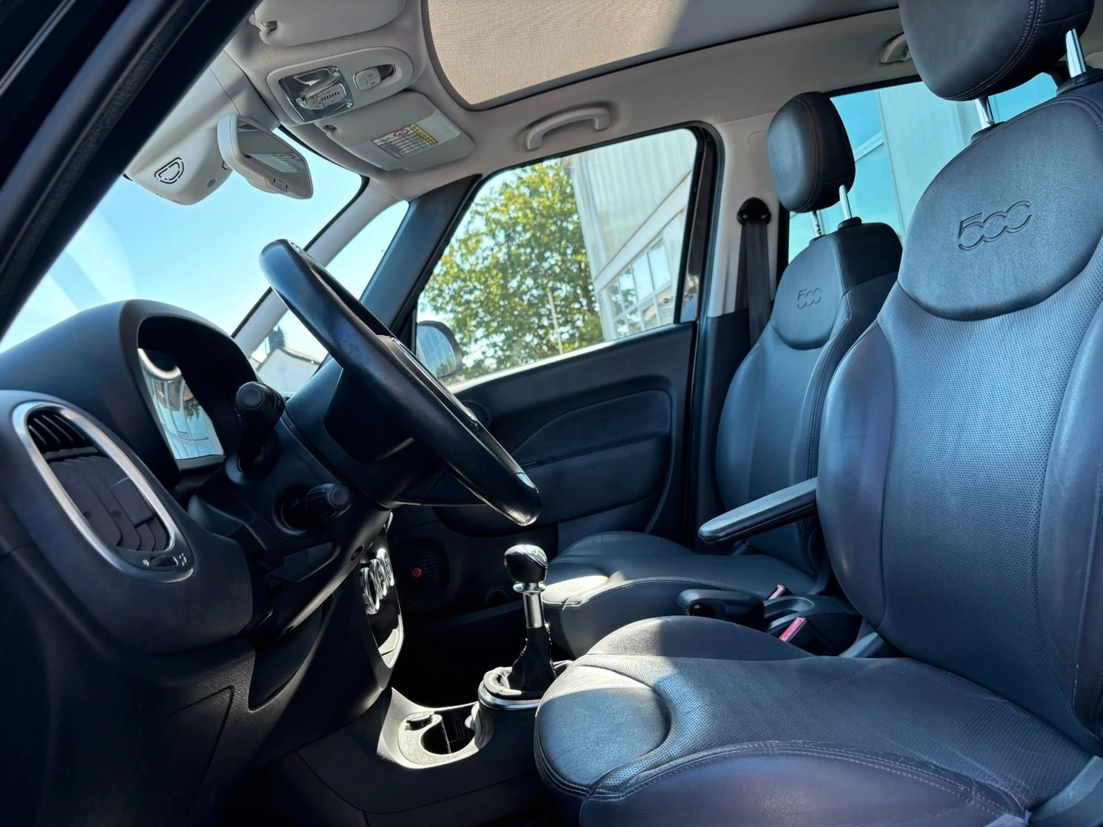 Fiat 500L Lounge — photo 14