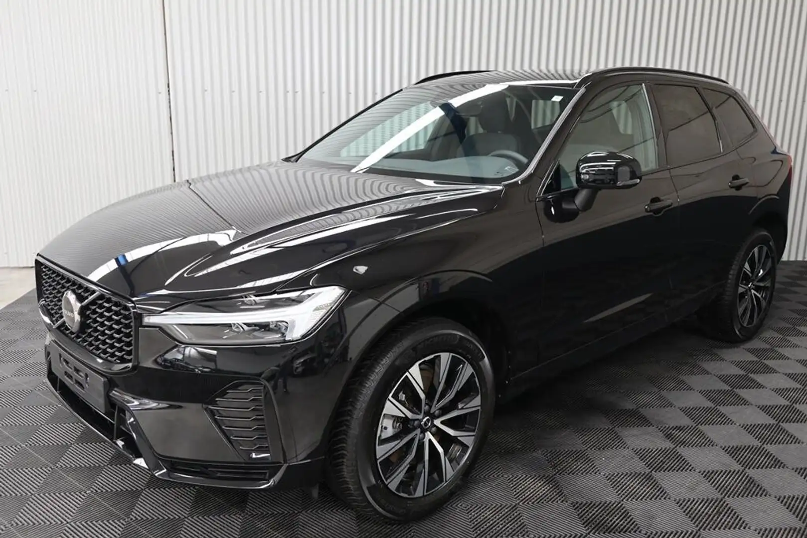 Volvo XC60 B4 Benzine Mild-Hybrid Plus Dark Pano ACC BLIS Negro - 1