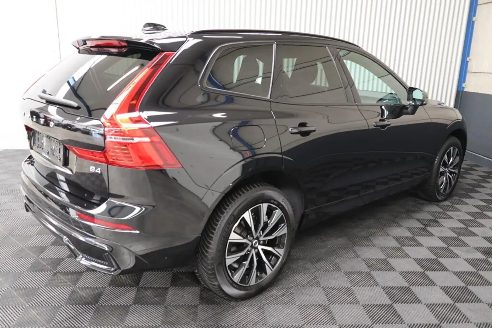 Volvo XC60 B4 Benzine Mild-Hybrid Plus Dark Pano ACC BLIS Negro - 2