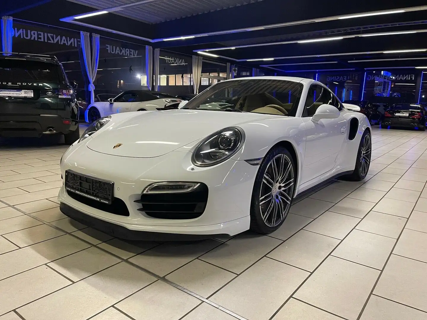 Porsche 911 Turbo 1H DE-AUTO BURMESTER CHRONO 18WEGE CAM Weiß - 1