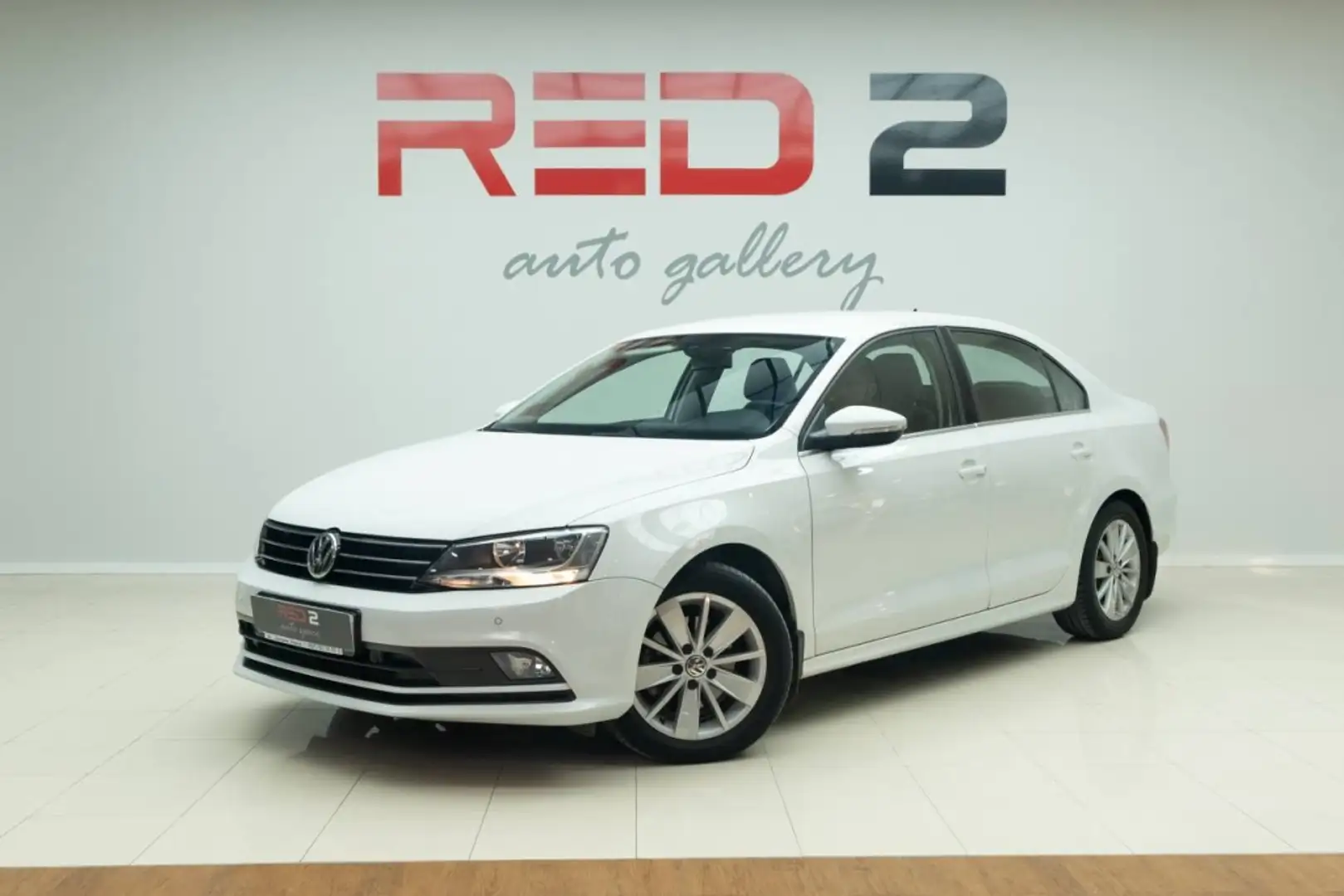 Volkswagen Jetta Berlina Automático de 4 Puertas Blanco - 1