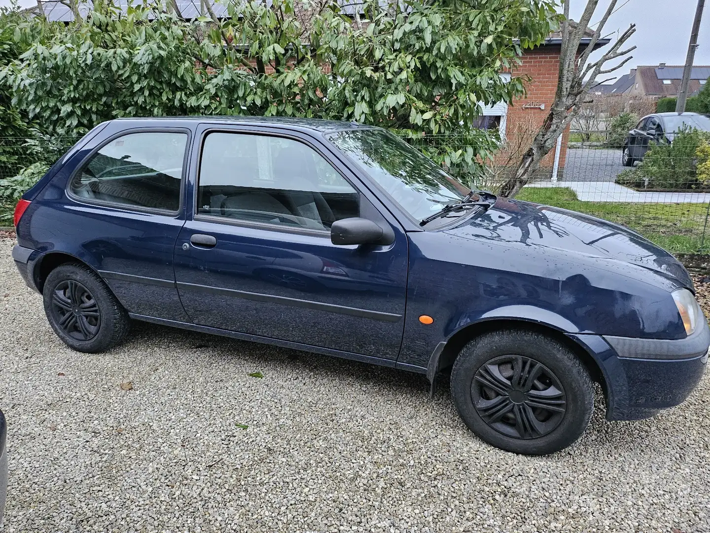 Ford Fiesta beaucoup de pièces à changer Mavi - 2