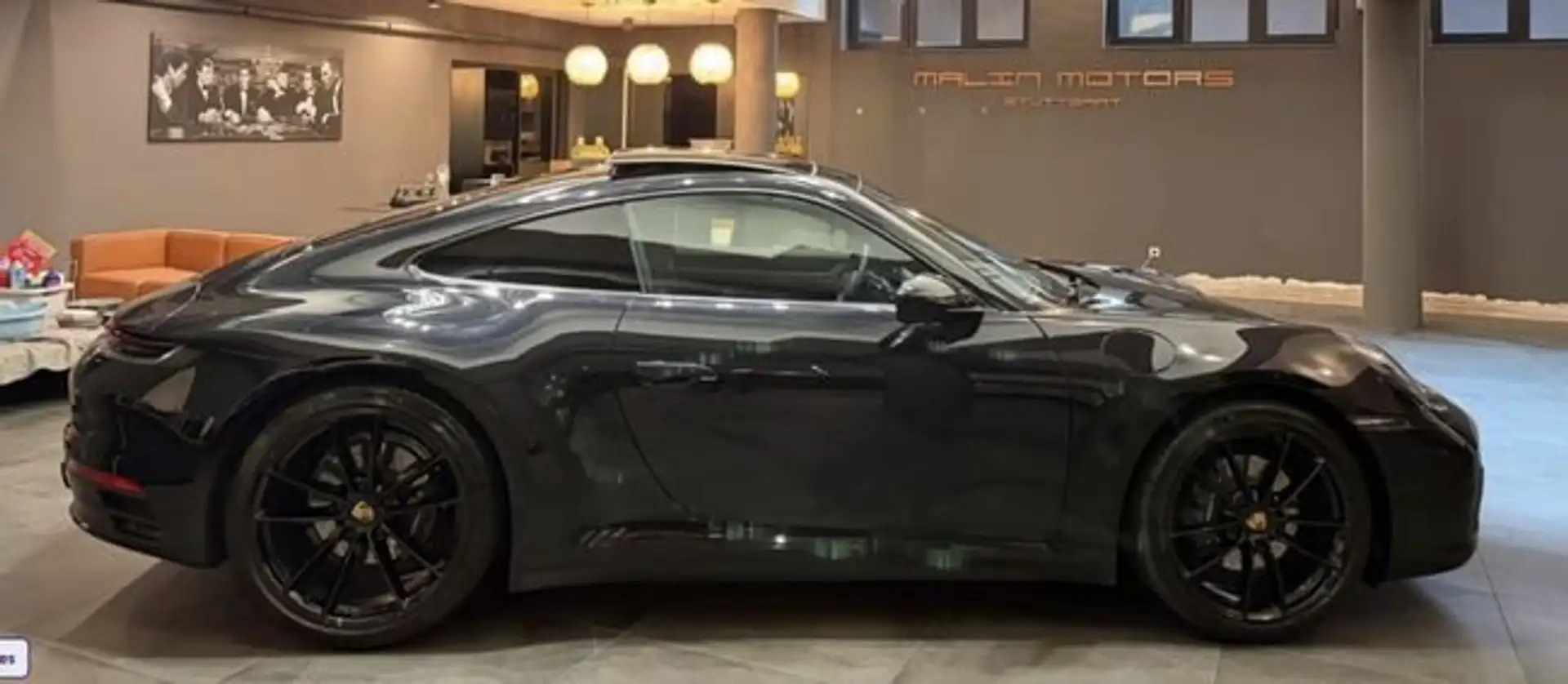 Porsche 991 Carrera 4 Coupé Negro - 2