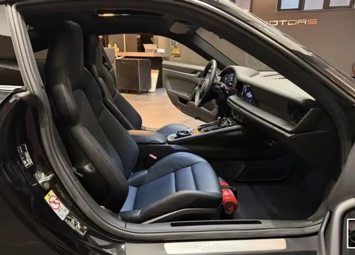 Porsche Carrera 4 Coupé (2015) 2020, foto 9