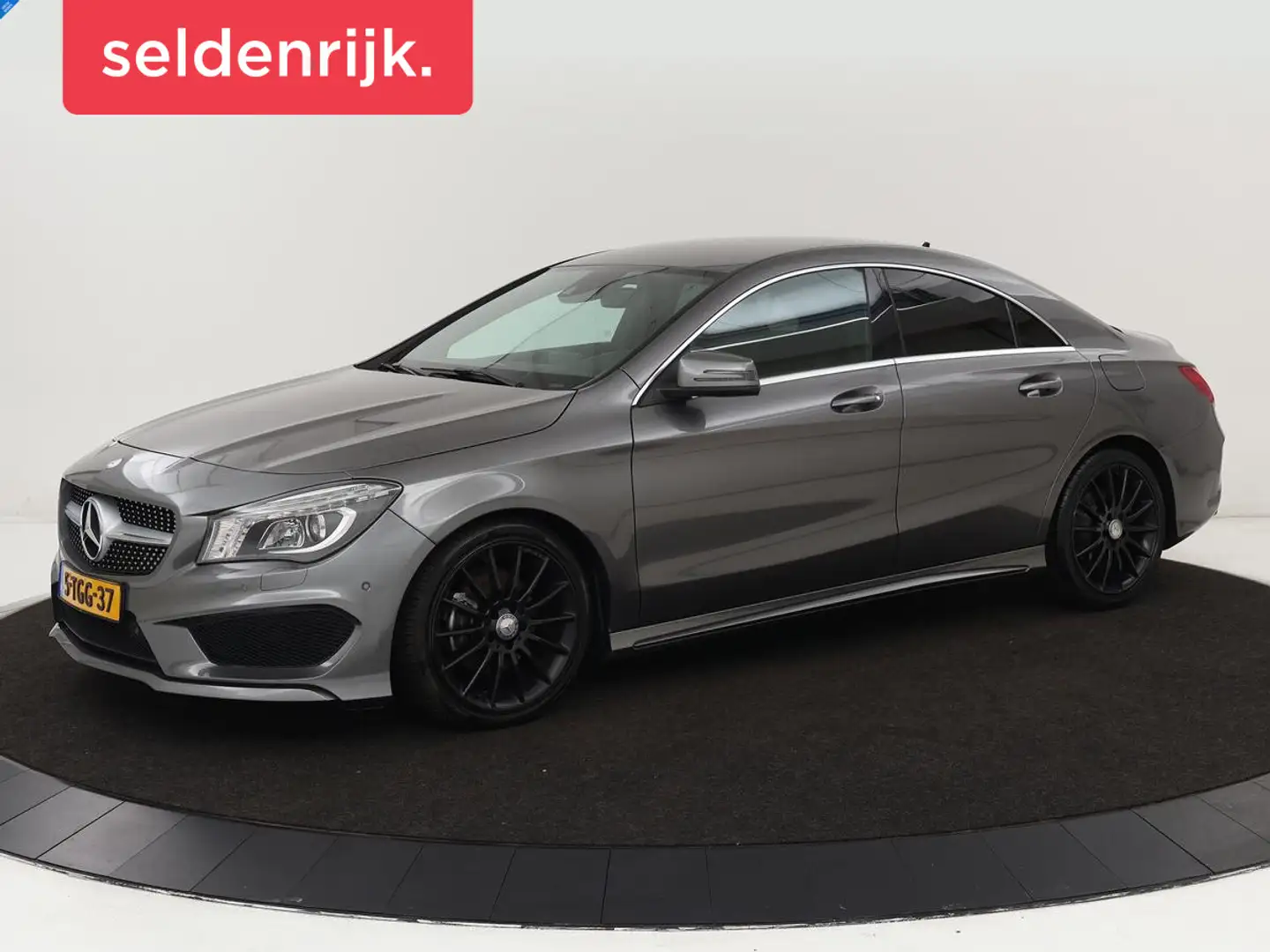 Mercedes-Benz CLA 200 AMG Line | Origineel NL | Sportstoelen | Leder/Alc Grijs - 1