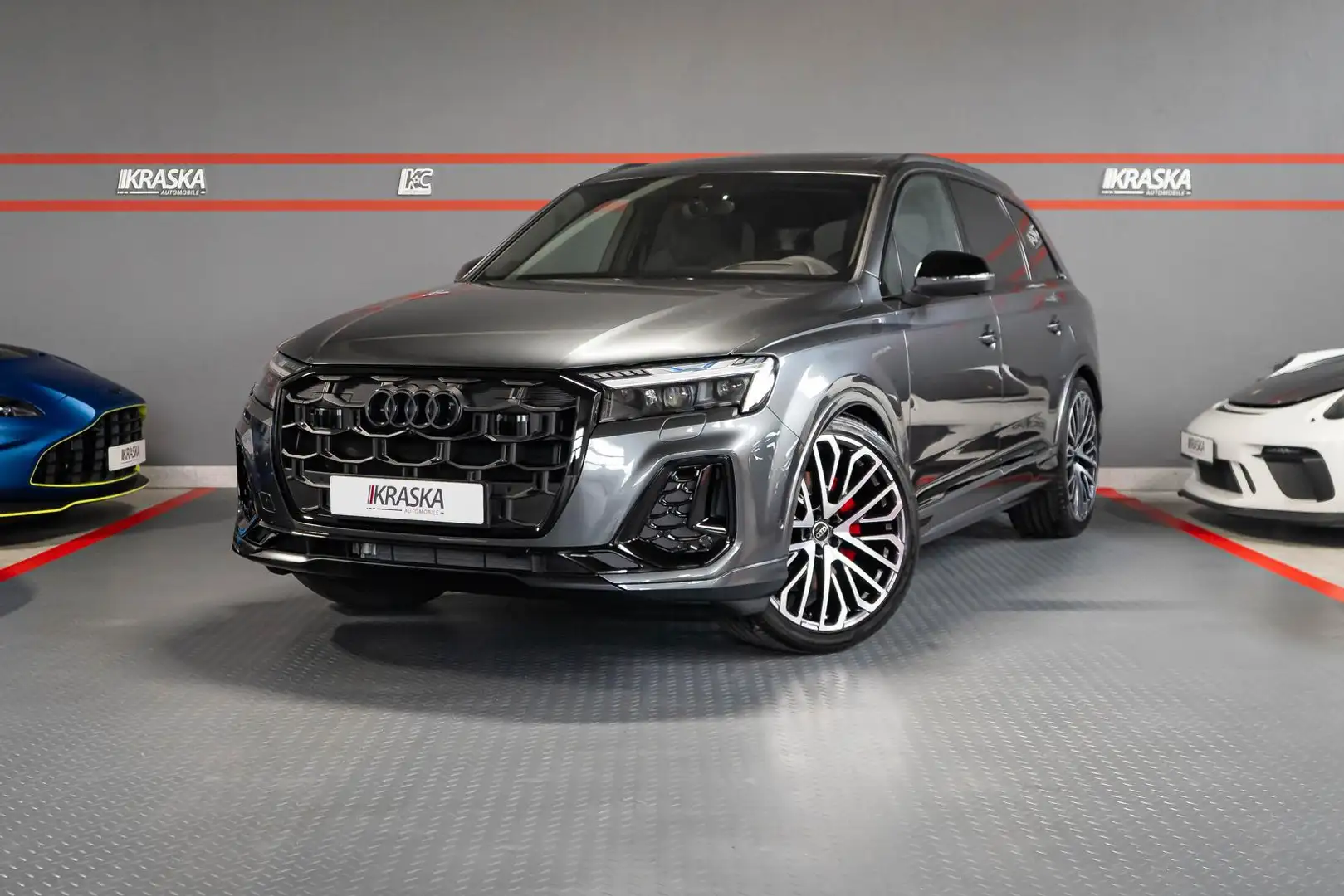 Audi Q7 50 TDI quattro S-line PANO STHZ 7-SITZER ABT Grau - 1