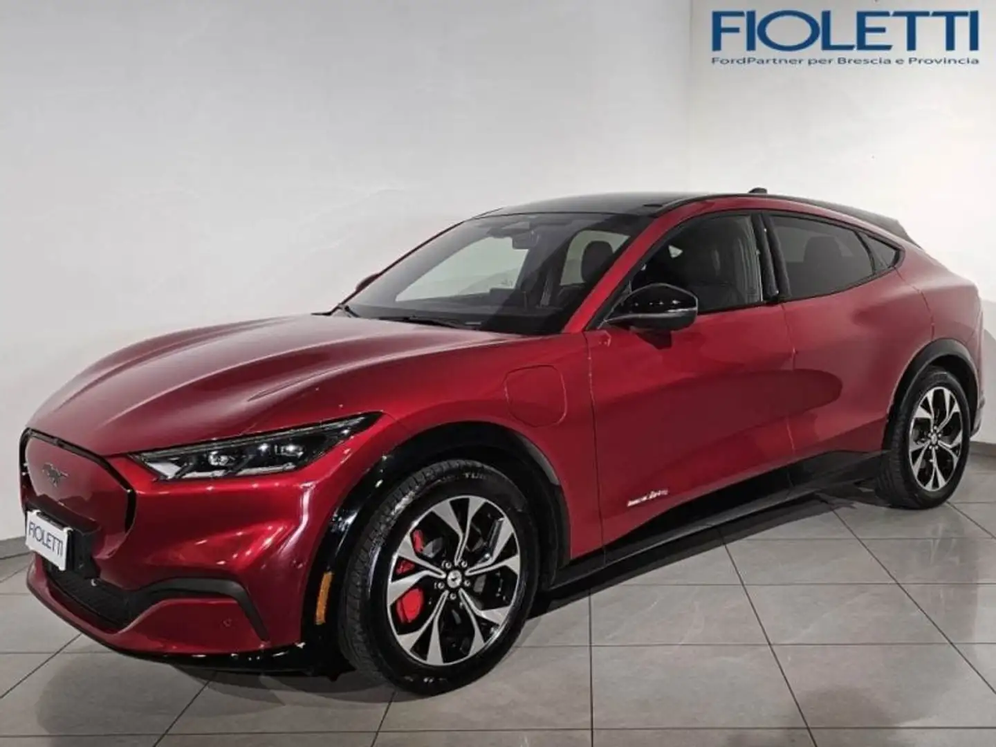 Ford Mustang Mach-E Mustang E Mach-E AWD Extend Range 351cv Rosso - 1