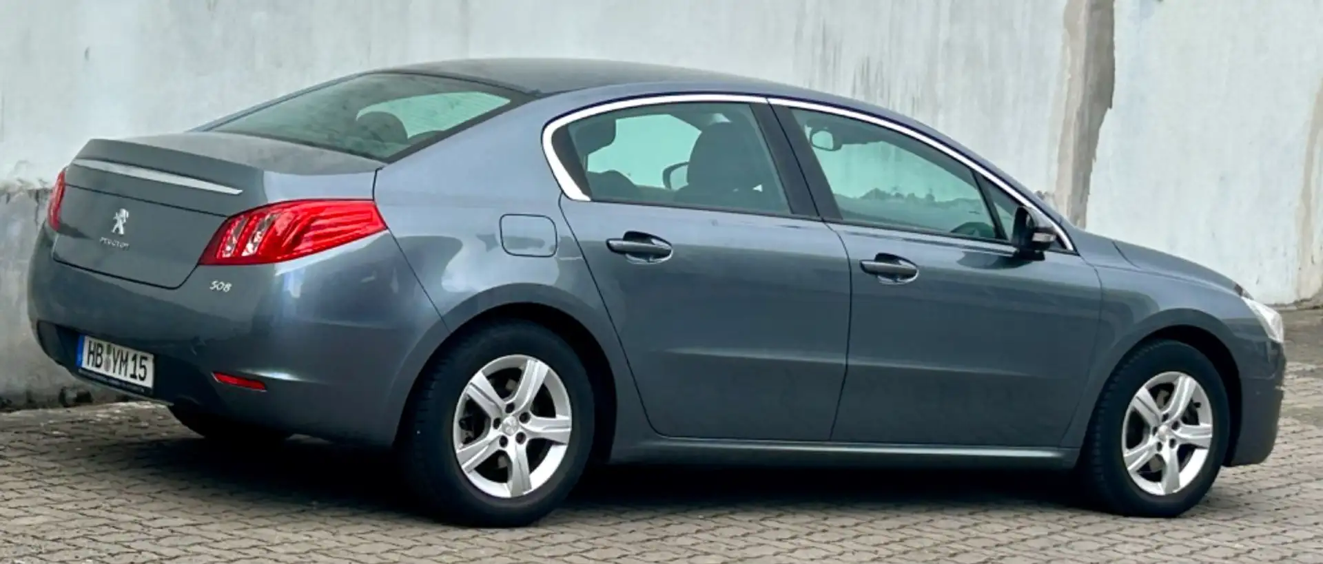 Peugeot 508 155 HTP Allure GPS-Navi Klima eFH ZV Alu Silber - 2