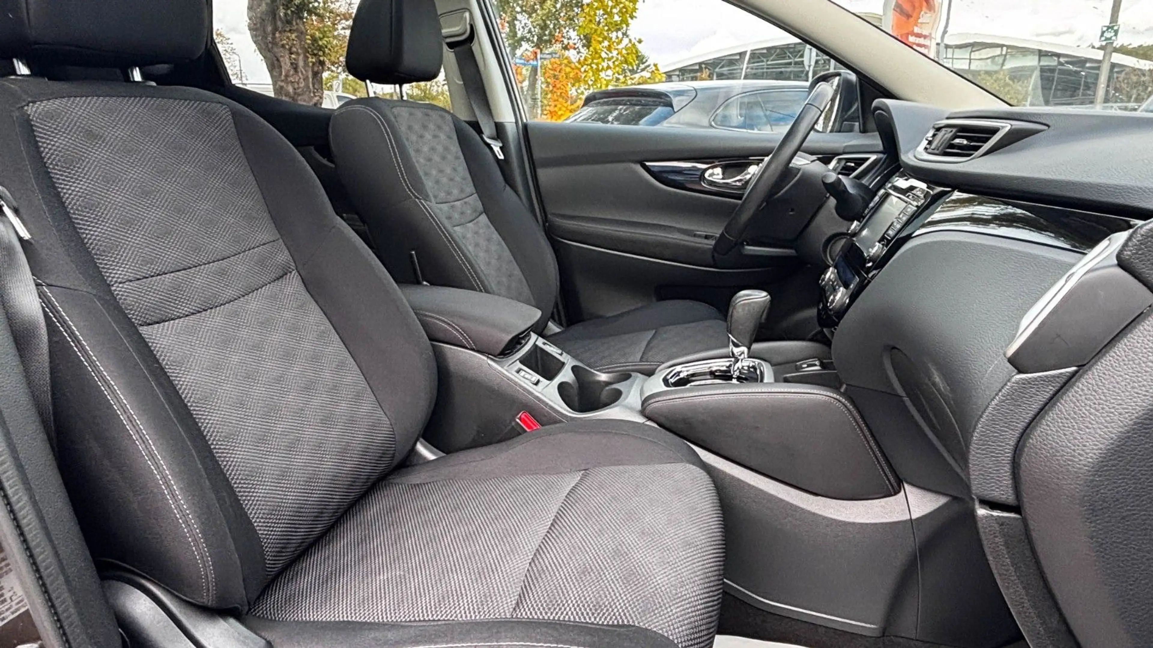 Nissan Qashqai J11 Visia *360° Automatik* — photo 15