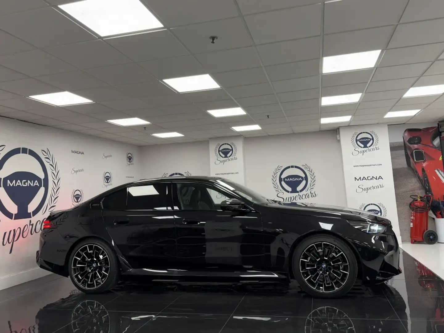 BMW M5 Schwarz - 2