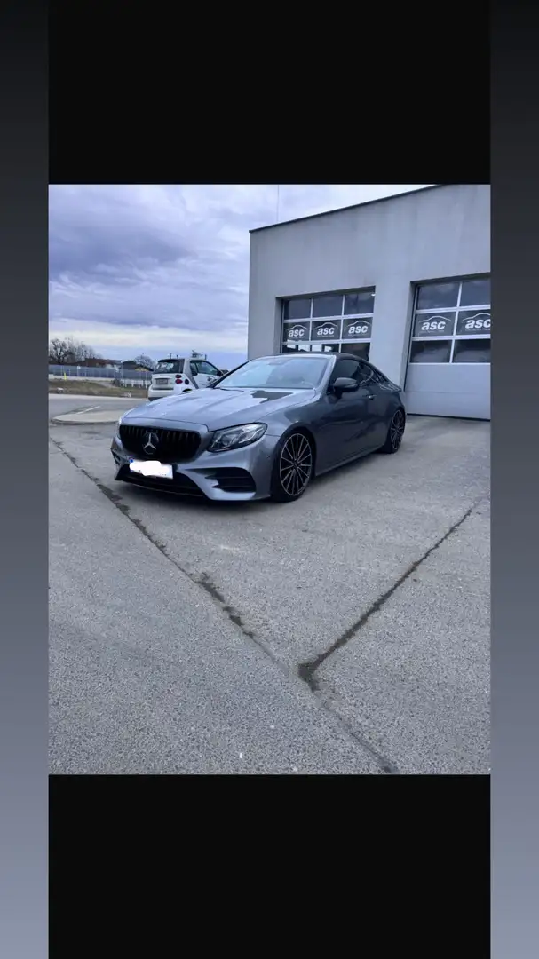 Mercedes-Benz E 300 - 1