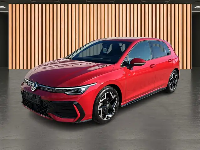 Volkswagen Golf view 2