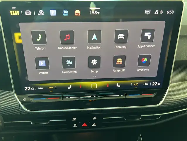 Volkswagen Golf view 12